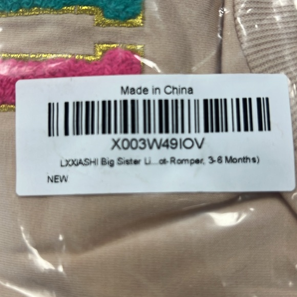 Lil Sis Baby Onesie in Cream with Colorful Letters. Size 3-6 months - Picture 7 of 7